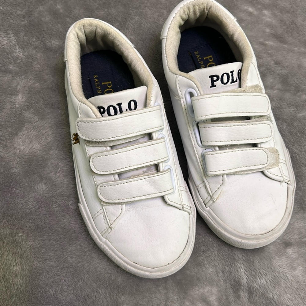 Boy shoes